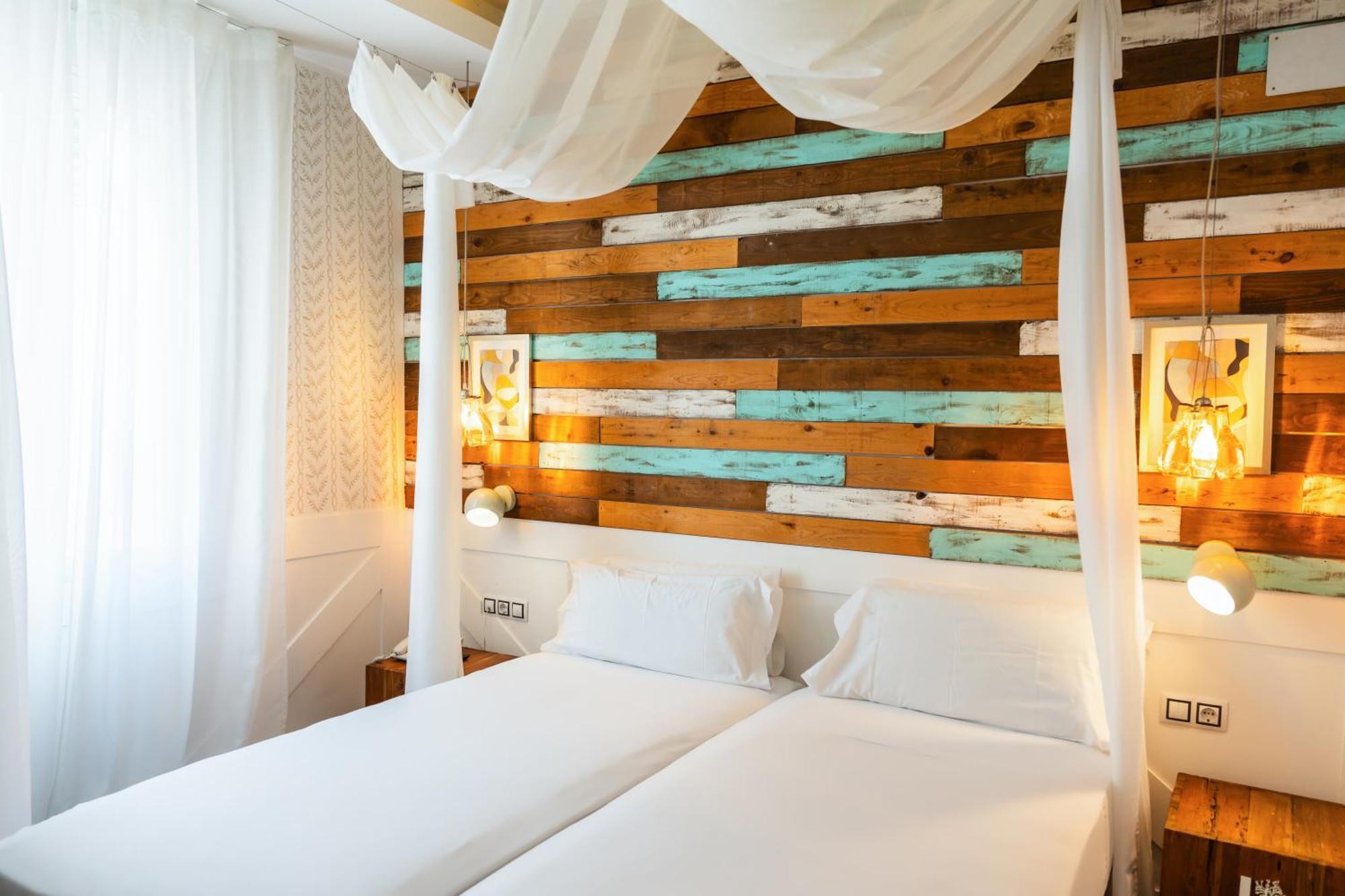 Hotel Life Gran Via Design Мадрид Екстериор снимка