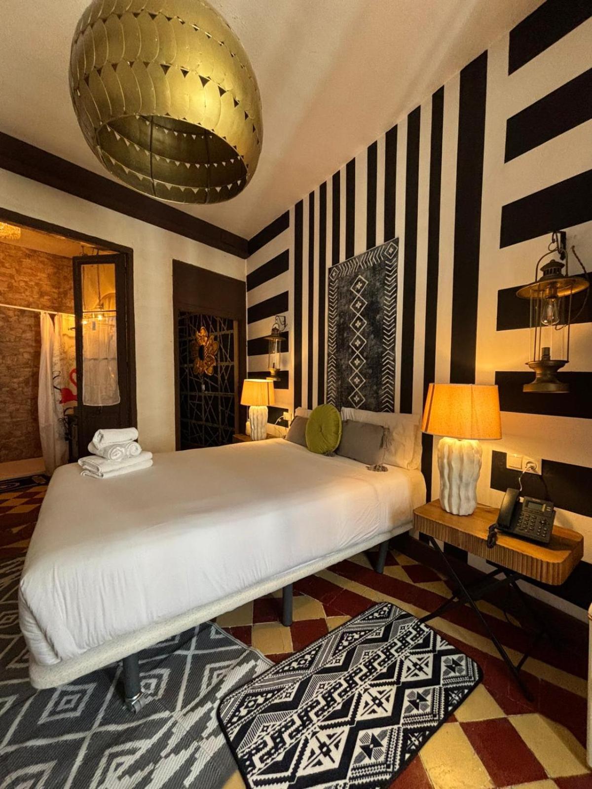 Hotel Life Gran Via Design Мадрид Екстериор снимка